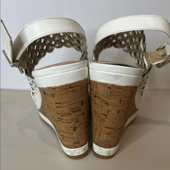 ANTONIO MELANI White Wedge Sandals - Picture 4 of 10
